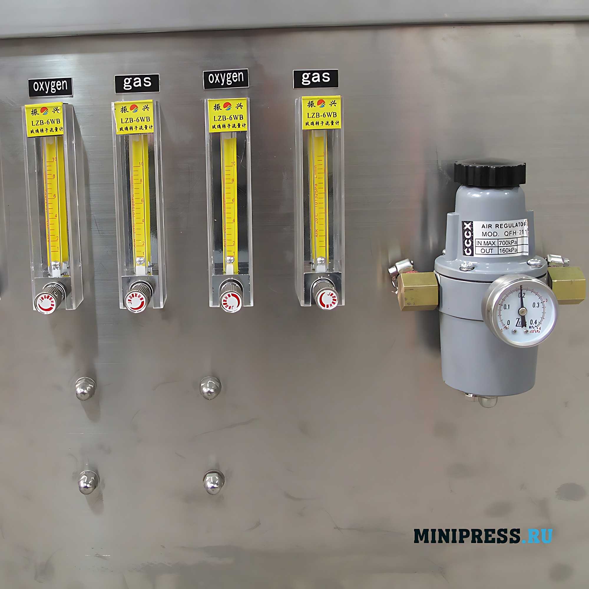 Máquina automática de enchimento e selagem de ampolas estéreis ABF-02-10