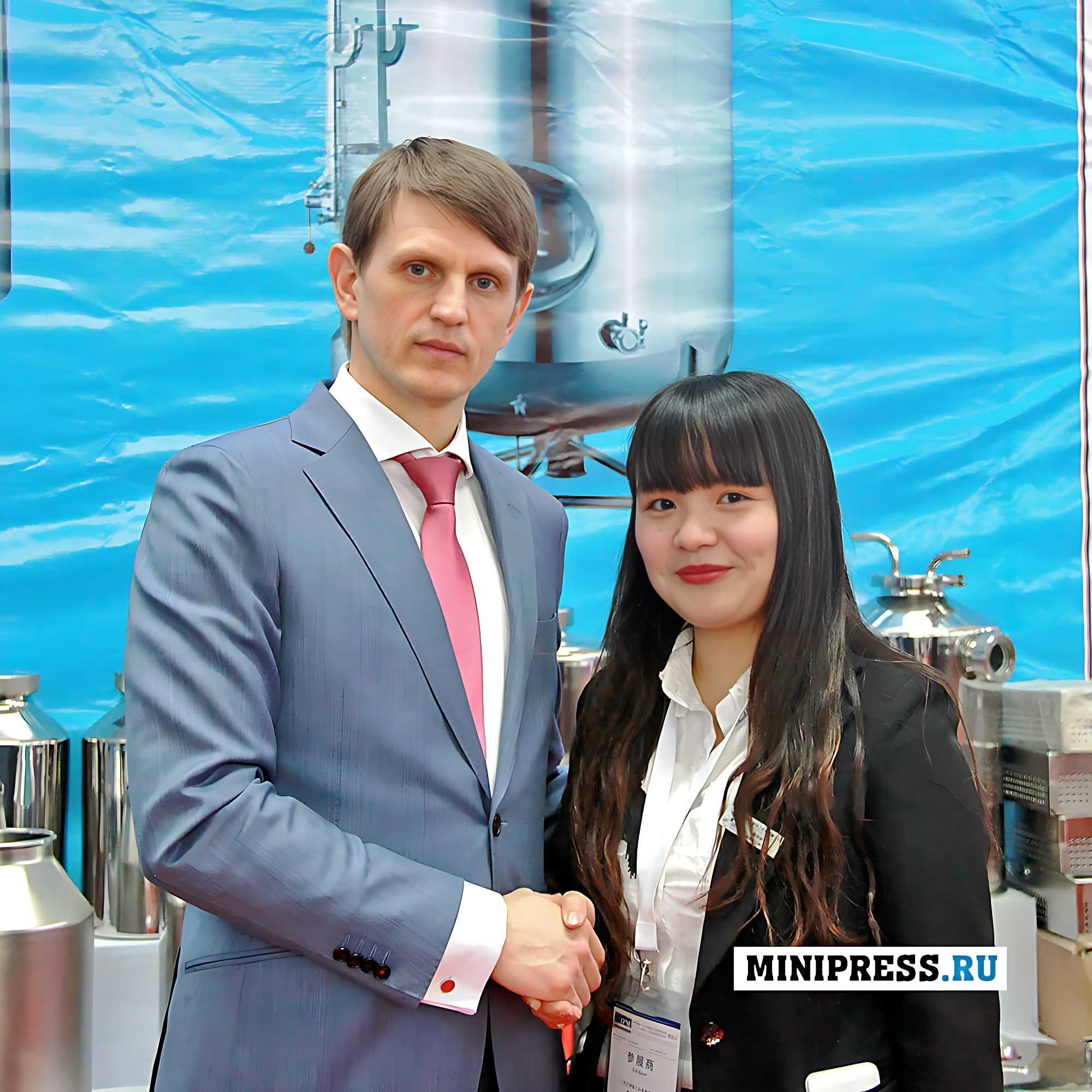 Ampoule Filling and Sealing Machine