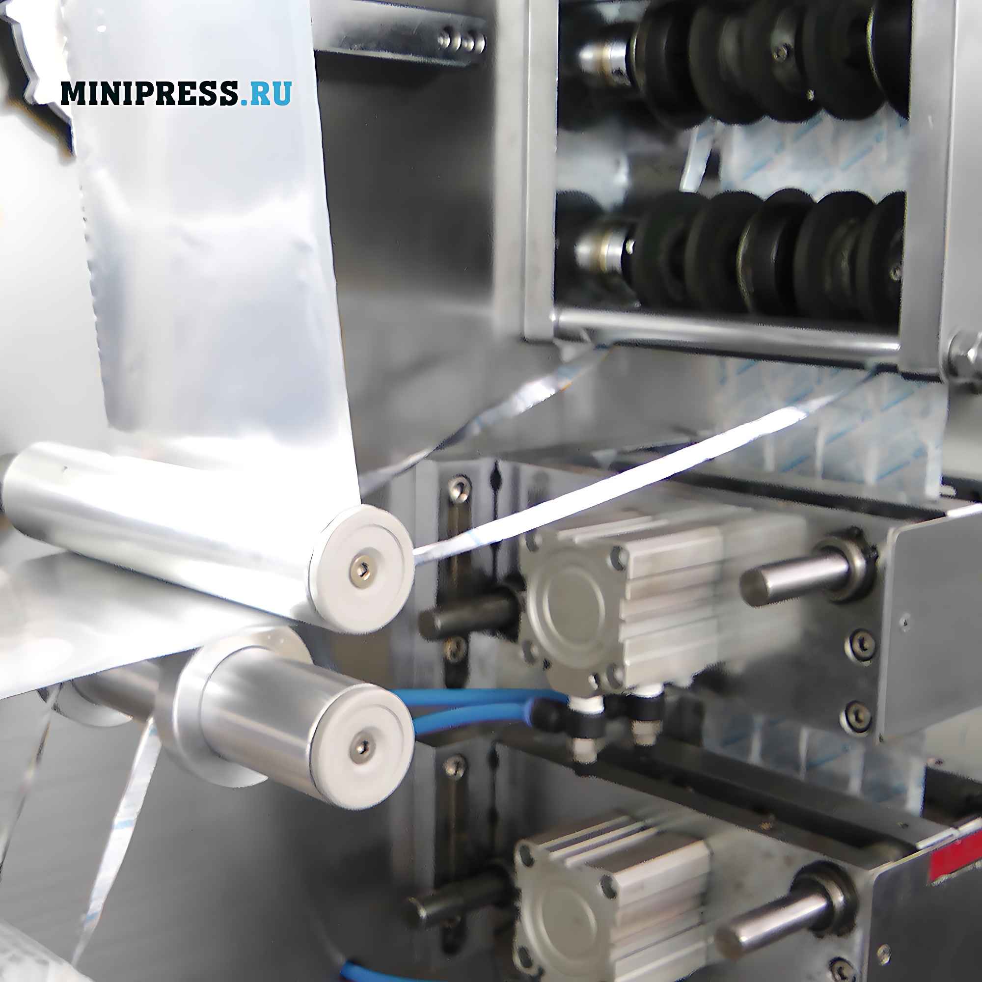 Оборудование для групповой упаковки таблеток в алюминиевую фольгу в фармацевтической промышленности