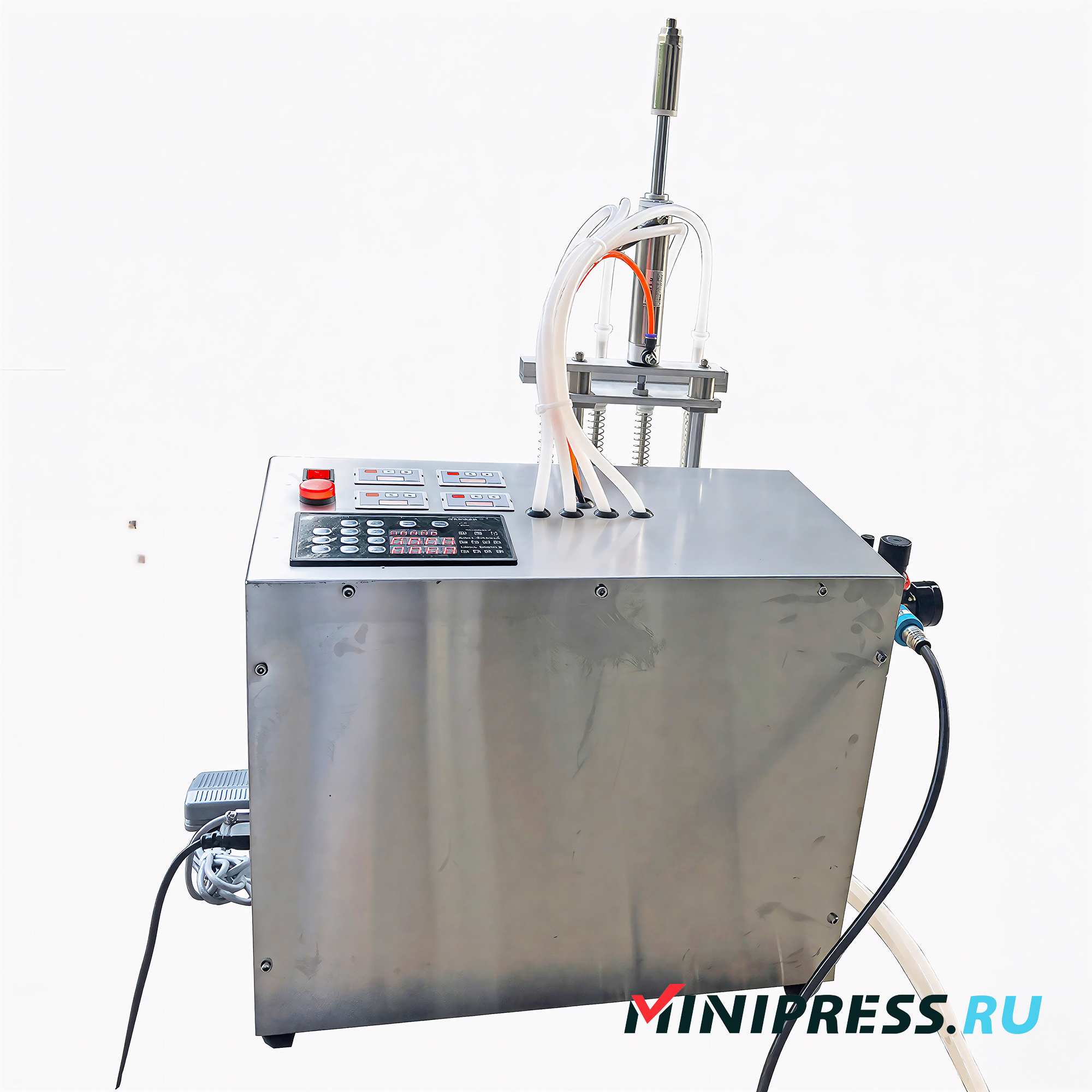 Настольная машина группового розлива в дойпак пакеты с винтовой крышкой RB-30