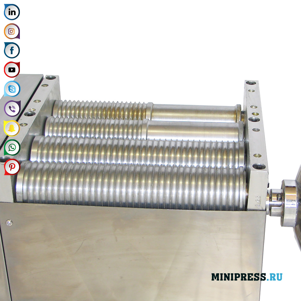 Utrustning för produktion av drageer och kokar med en diameter upp till 12 mm