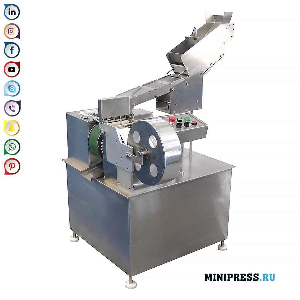 Machine for group packaging of tablets with a diameter of 20-25 mm