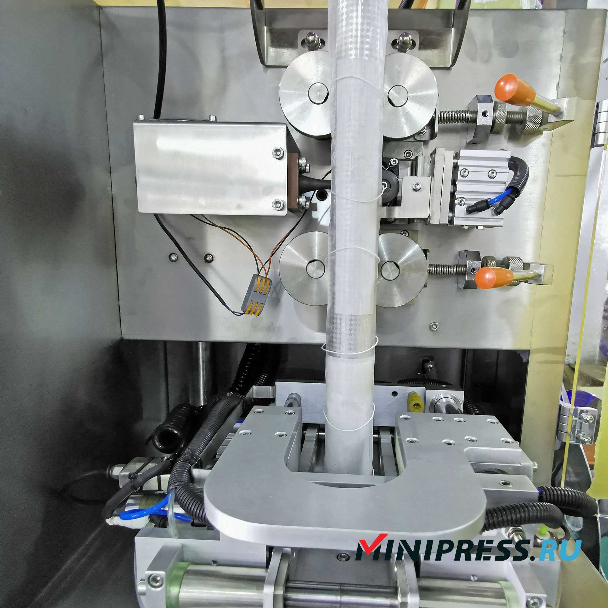 Tea packaging line in nylon pyramid and envelope for teapots TC-22
