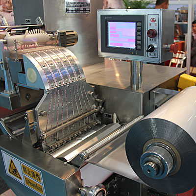 Упаковочная машина для таблеток, Контурная упаковка, Ячейковая упаковка, Упаковка таблеток в фольгу www.Minipress.ru